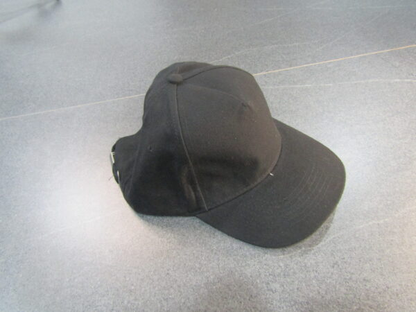 casquette sans couture noir